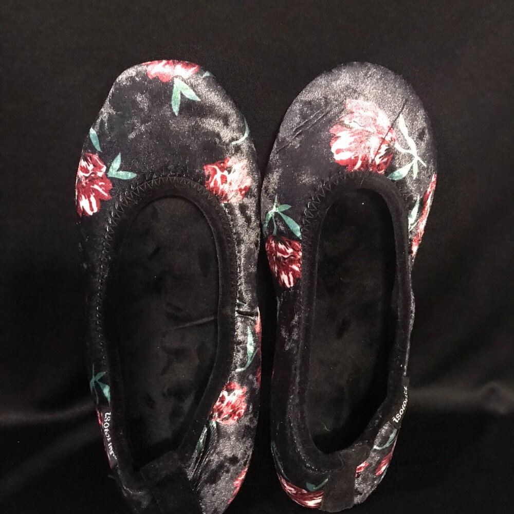 isotoner ballerina slippers